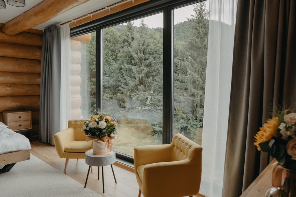 Colt de relaxare cu vedere la munte